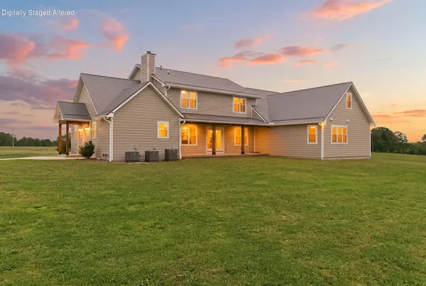 26096 E E HWY, Milo, MO 64767