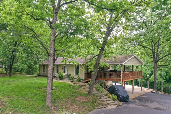 208 Lafayette LN, Branson, MO 65616