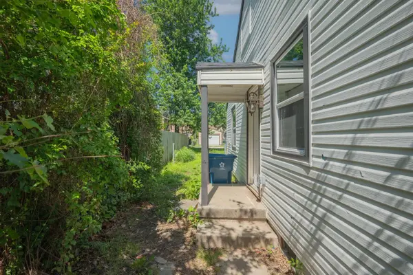1610 S Byers AVE, Joplin, MO 64804