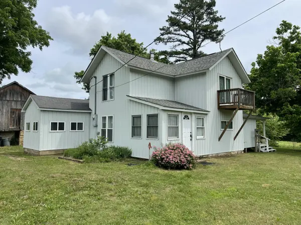 3752 County Road 855, Thornfield, MO 65762
