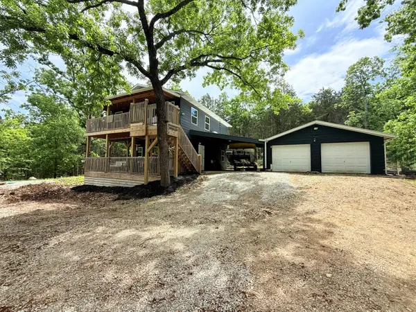 148 Crooked Tree RD, Galena, MO 65656