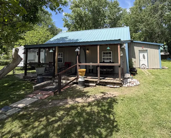 315 E Washington AVE, Pierce City, MO 65723