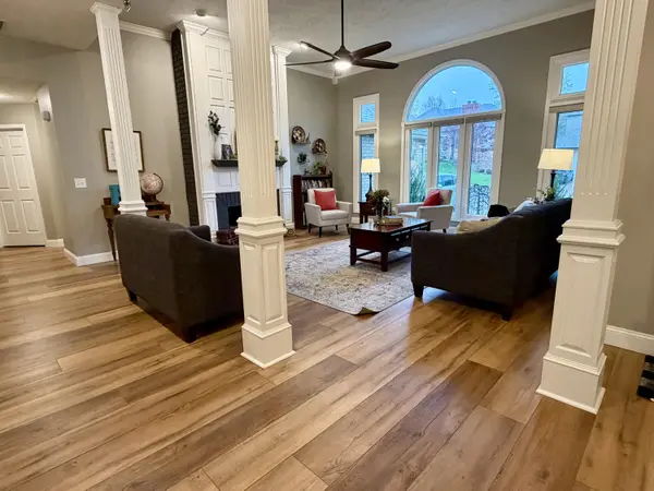 4821 E Cherokee ST, Springfield, MO 65809
