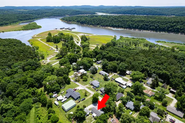 206 Meadow Lane DR, Kissee Mills, MO 65680