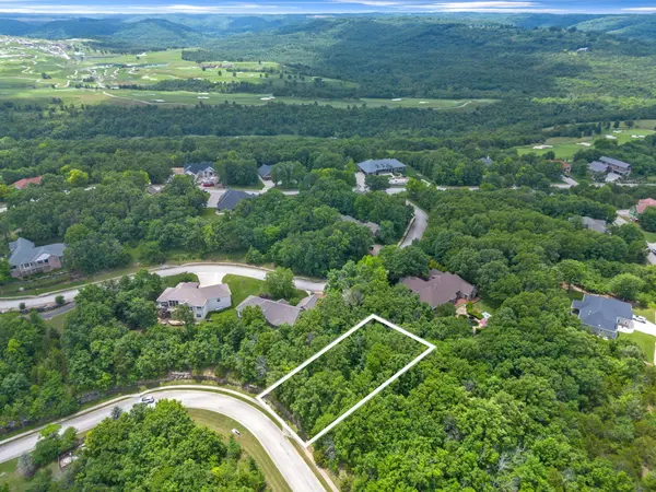 137 Forest Oak DR, Hollister, MO 65672