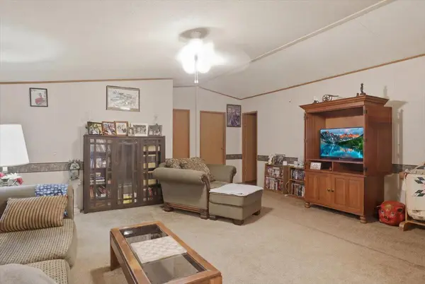 18233 County Road 361, Preston, MO 65732