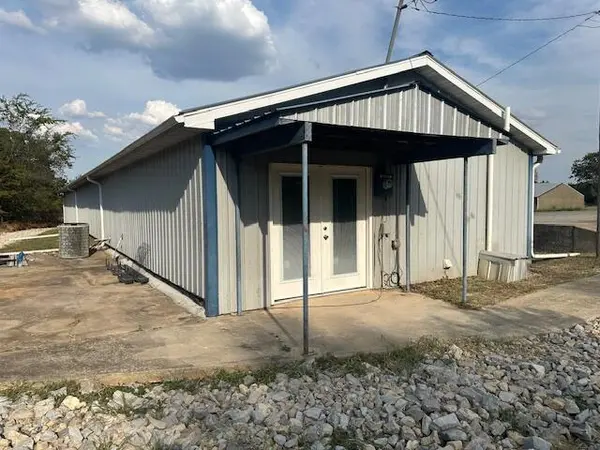 4359 Us Highway 160, West Plains, MO 65775
