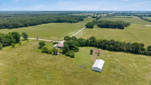 7707 Lawrence 1170, Mt Vernon, MO 65712
