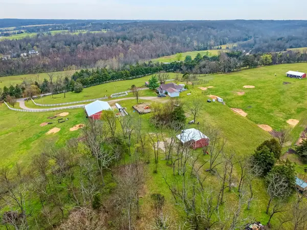 3735 Meyers Hollow RD, Marshfield, MO 65706
