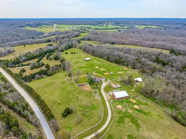 3735 Meyers Hollow RD, Marshfield, MO 65706