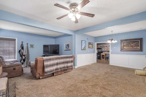 1747 N Texas AVE, Springfield, MO 65803