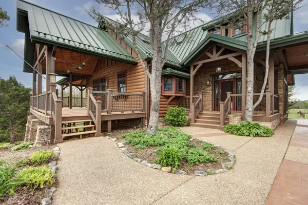 1781 W Blue Springs RD, Nixa, MO 65714