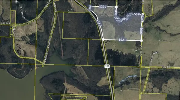 4775 S 50th RD, Aldrich, MO 65601