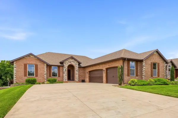 5825 S Cottonwood DR, Battlefield, MO 65619