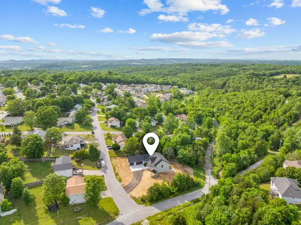 654 Walkington LN, Branson, MO 65616