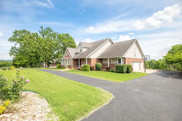 169 Ranch RD, Saddlebrooke, MO 65630