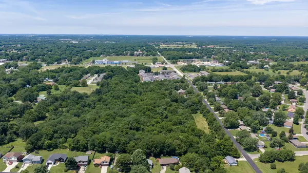 000 E Valley Water Mill RD, Springfield, MO 65803