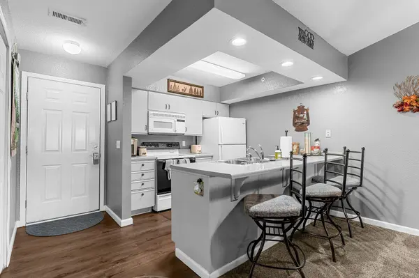 200 Golf View DR #12, Branson, MO 65616