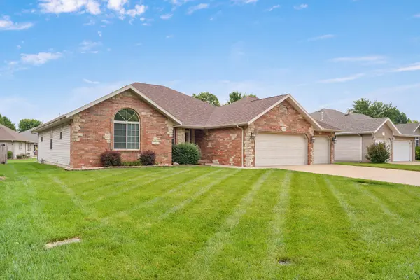3969 W Greenwood ST, Springfield, MO 65807