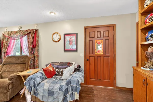 17258 Highway B, Wheatland, MO 65779