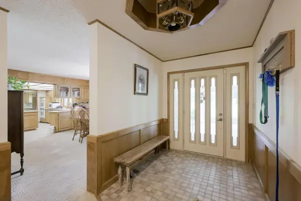 375 Glenwood CIR, Cassville, MO 65625