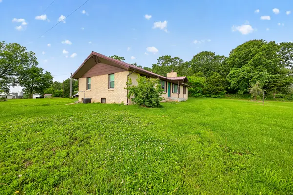820 S Dallas County Line RD, Conway, MO 65632