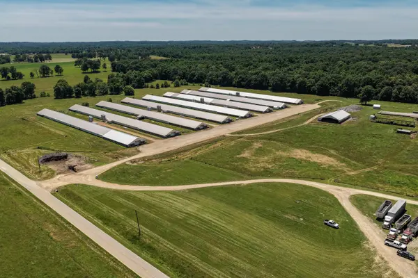 6719 Ripley Route A, Doniphan, MO 63935