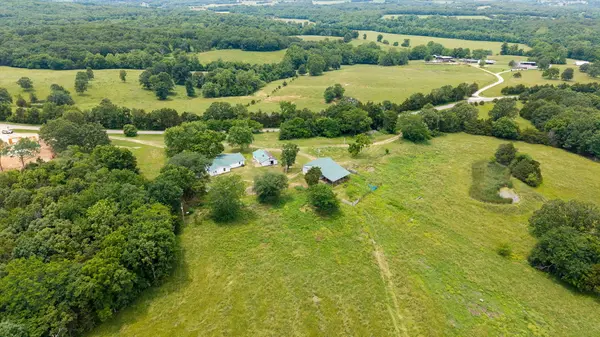 30017 Jeffries RD, Richland, MO 65556
