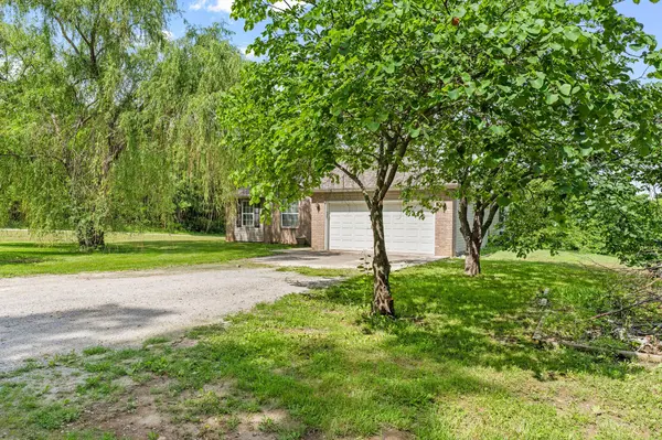 5289 S 118th RD, Morrisville, MO 65710
