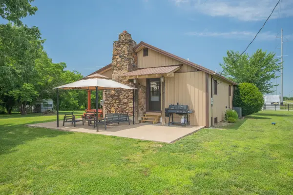 201 201 County Rd 180, Joplin, MO 64804