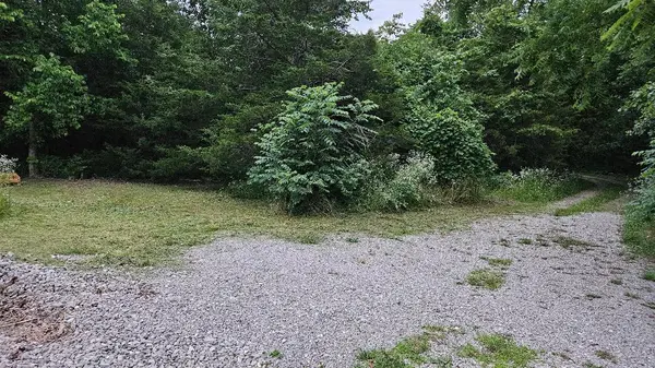 630 Cross Creek RD, Marshfield, MO 65706