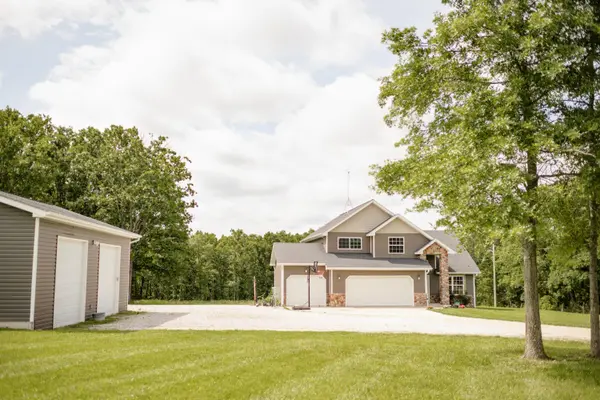 12048 State Highway 32, Roby, MO 65557