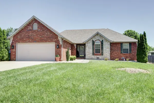 5306 N 12th AVE, Ozark, MO 65721