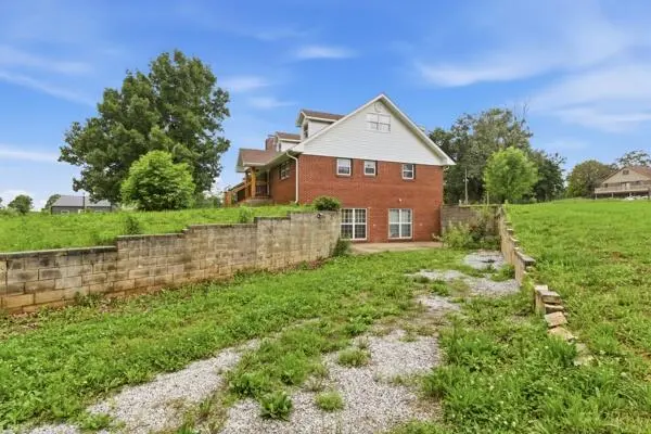 9426 Business 60, Monett, MO 65708