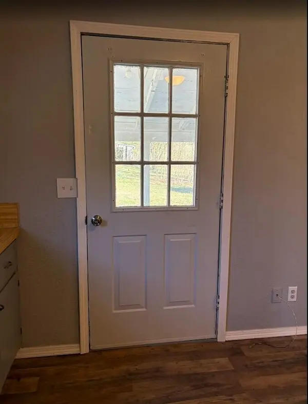 29060 Main ST, Seligman, MO 65745