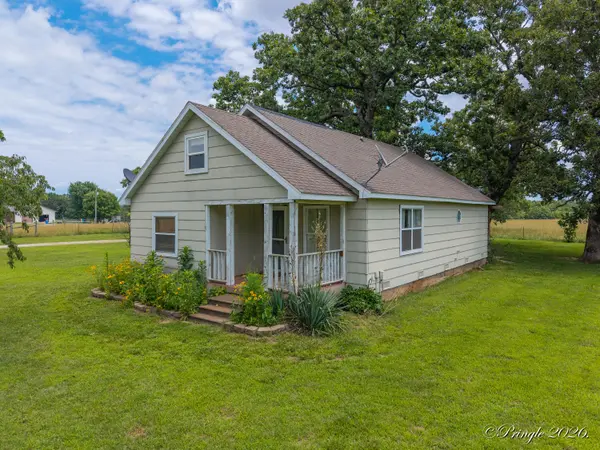 7504 County Road 3730, Peace Valley, MO 65788