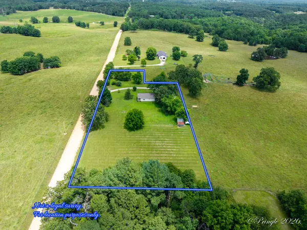 7504 County Road 3730, Peace Valley, MO 65788