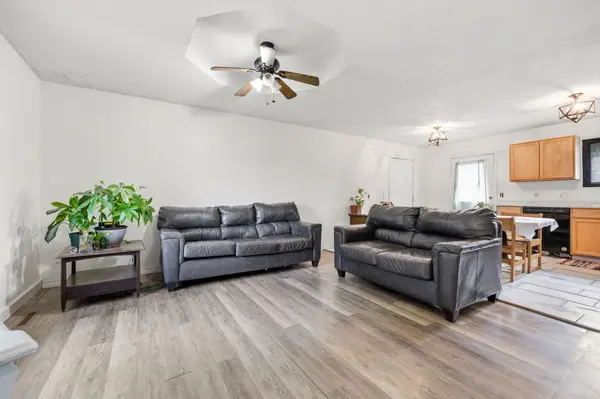 104 Maple ST, Clever, MO 65631