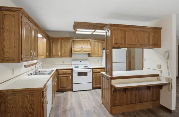 101 Bear LN, Seneca, MO 64865