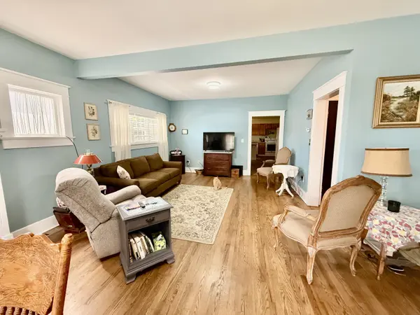 615 N Maple AVE, Mountain Grove, MO 65711