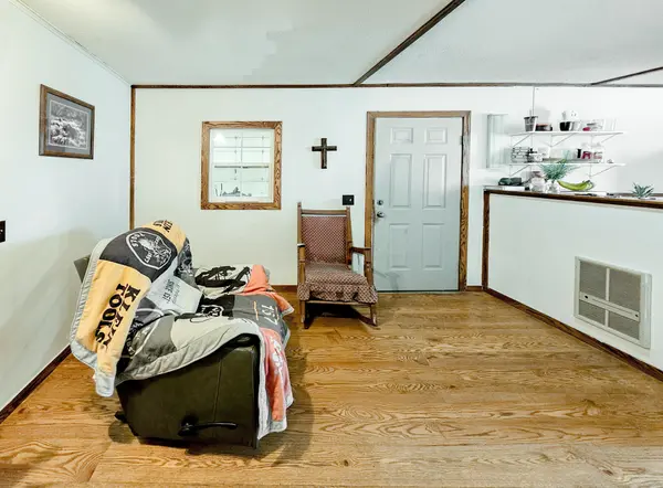 23876 State Highway 37, Washburn, MO 65772