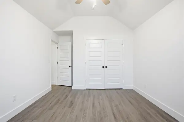 5248 S Morgan AVE, Battlefield, MO 65619