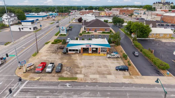 328 W Central AVE, Carthage, MO 64836