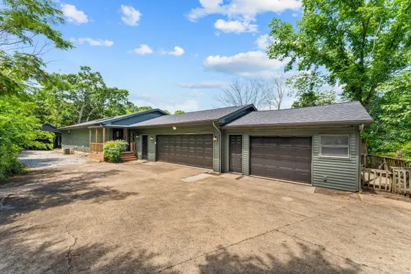 117 Hidden Bluff RD, Blue Eye, MO 65611