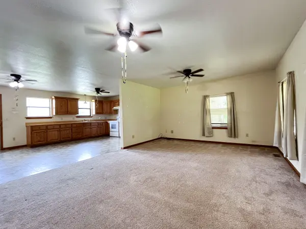 6825 U.S. Highway 160, West Plains, MO 65775