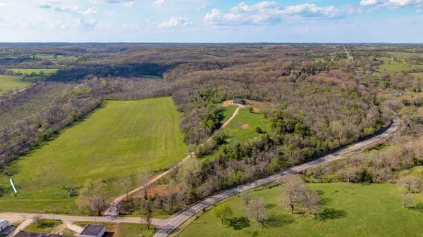 503 Airport RD #3, Crane, MO 65633
