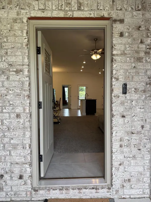 339 Sidney LN, Webb City, MO 64870