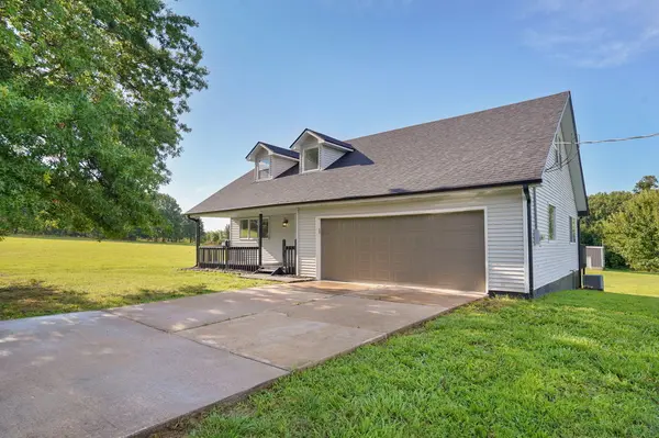 532 Charles RD, Billings, MO 65610