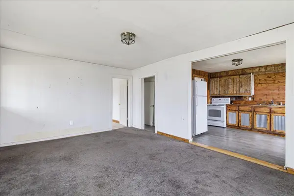 22587 Gentry ST, Weaubleau, MO 65774