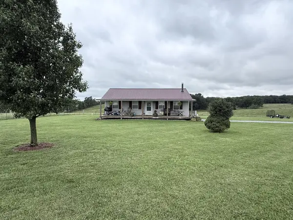 2395 Farm Road 1170, Verona, MO 65769